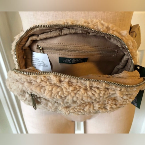 3/$40 Wild Fable Fuzzy Beige Fanny Pack Bag - Picture 2 of 6